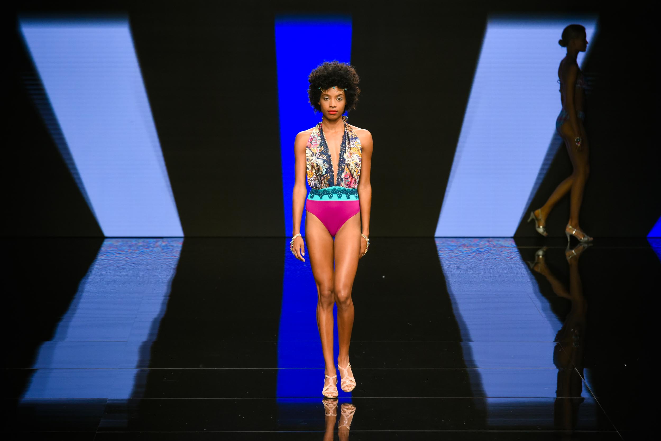 Foto de <p>El Cabildo concede ayudas por 46.000 euros a 10 firmas de Gran Canaria Moda Cálida para reforzar su promoción</p>
