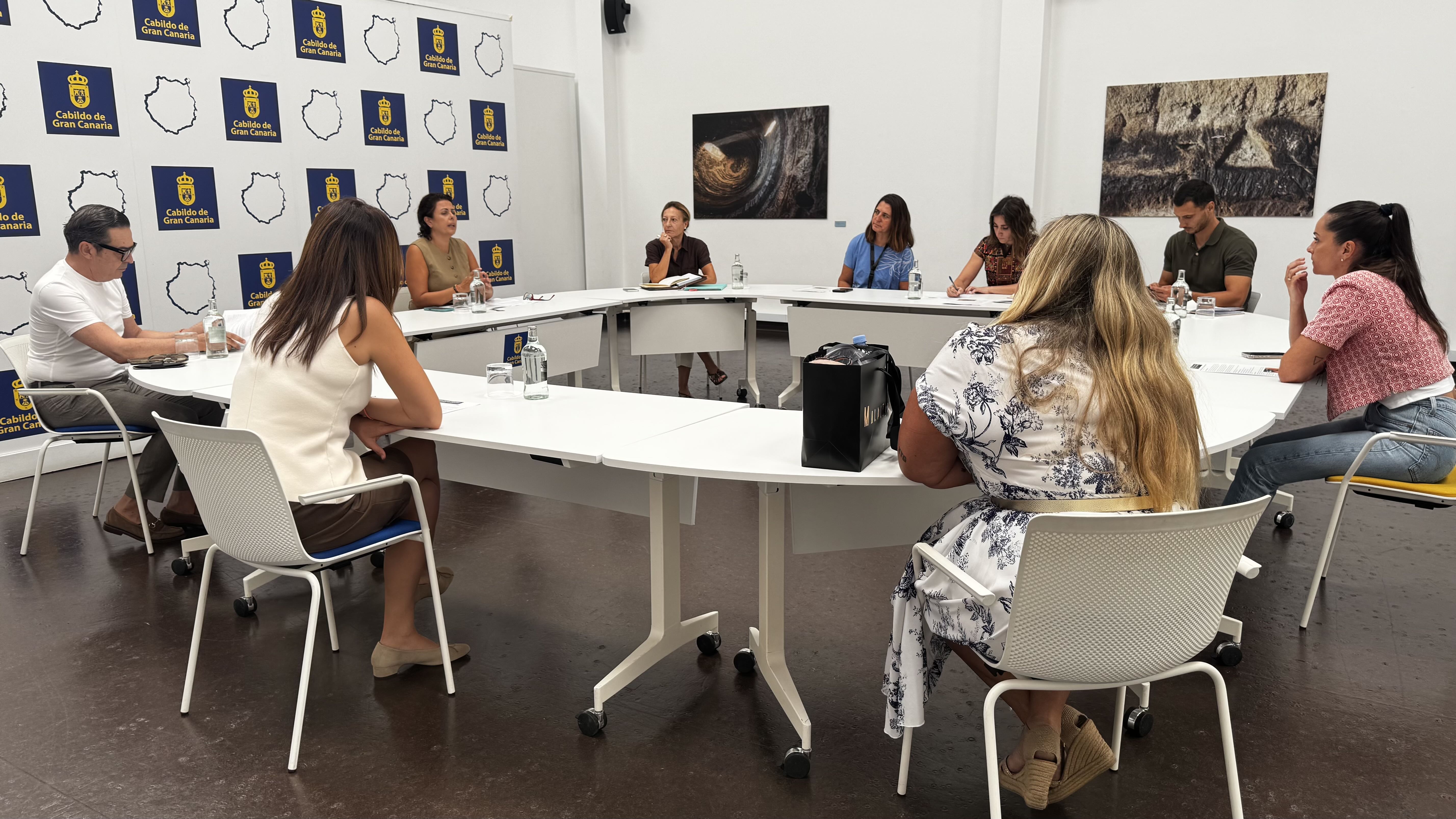 Gran Canaria Moda Cálida prepara con los diseñadores su participación en ModaLisboa